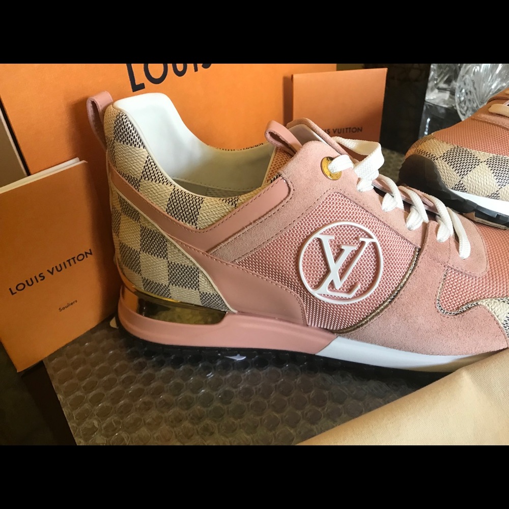 Louis Vuitton run away sneakers - Picture 2 of 14
